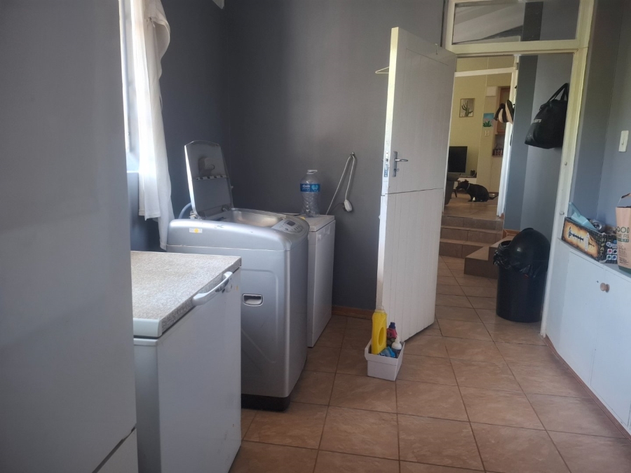To Let 3 Bedroom Property for Rent in Suidrand Free State